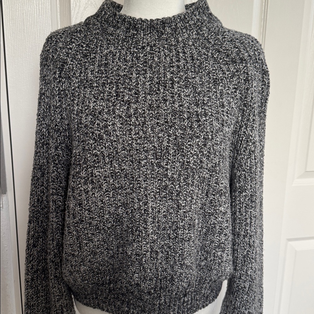 Universal Thread Charcoal Sweater - Size Large - Picture 2 of 8